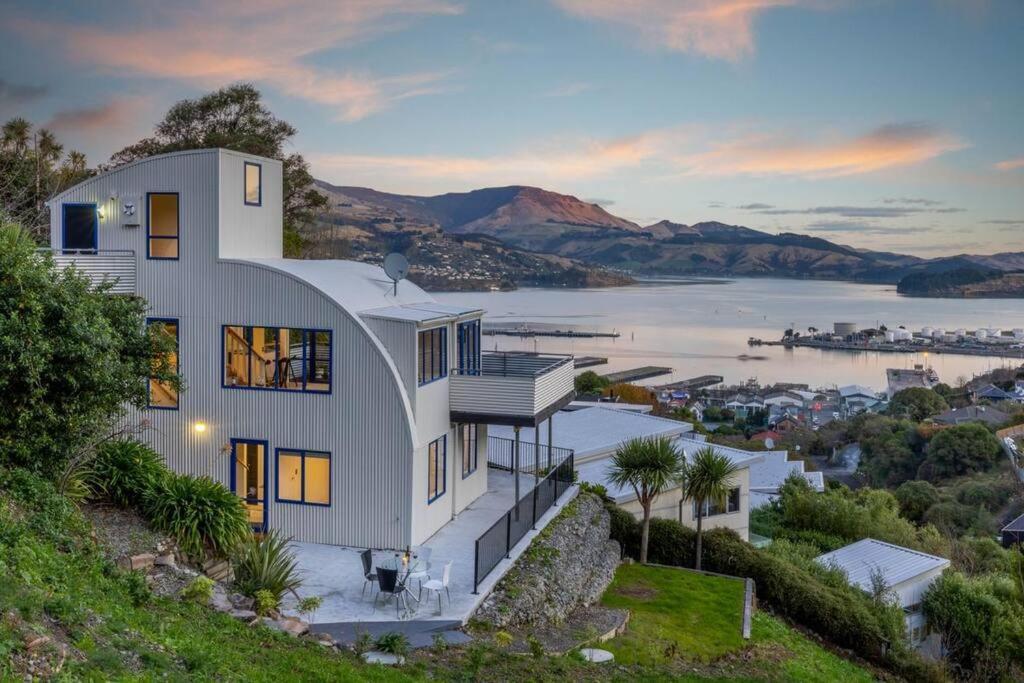 Villa The Lighthouse- Ocean View Tranquil Retreat! Lyttelton Exterior foto